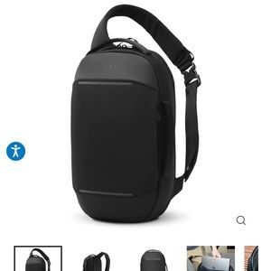 Nomatic Navigator Sling 10L